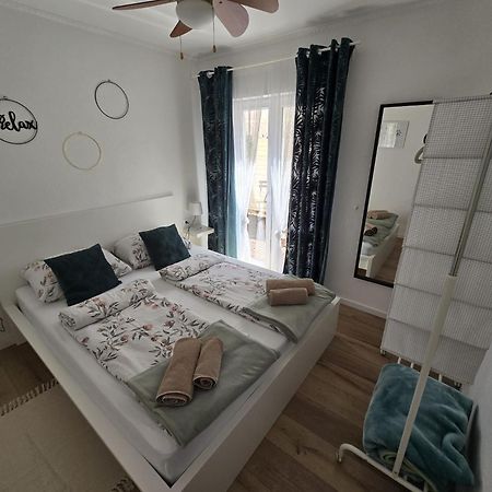 Apartment Melani Vir Exterior foto