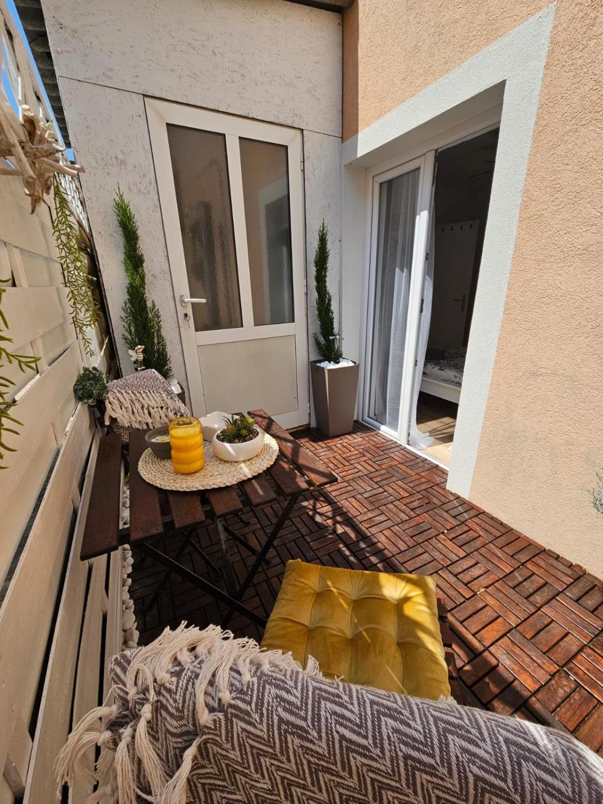 Apartment Melani Vir Exterior foto