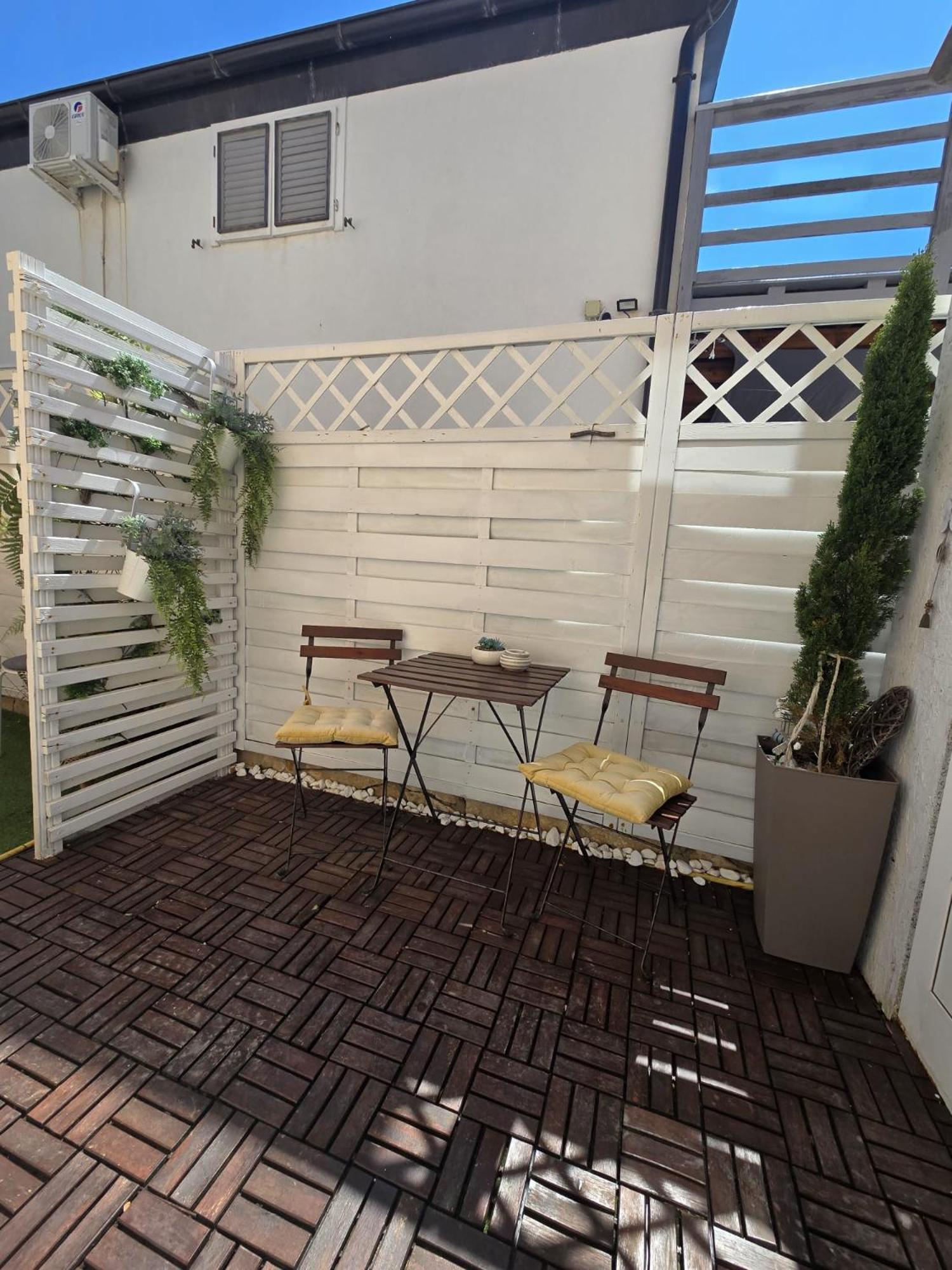 Apartment Melani Vir Exterior foto